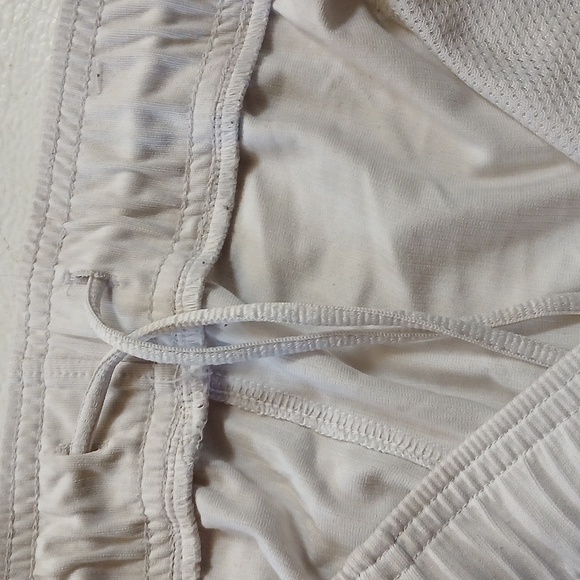 Toronto raptors shorts - Picture 4 of 4